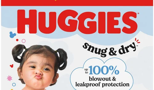 Huggies Snug & Dry Baby Diapers, Size 4, 210 Count